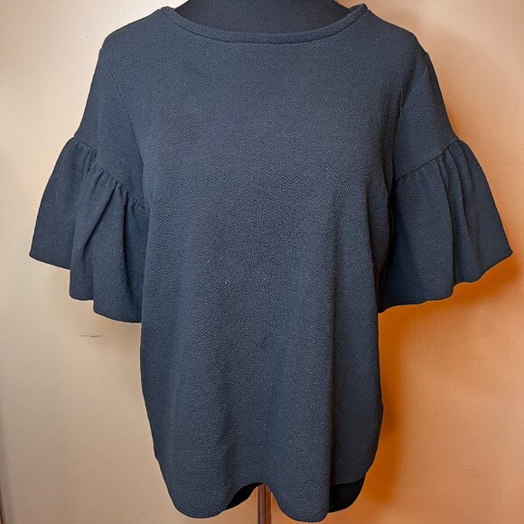 Express Black Puff Sleeve Dressy Top Casual Size M NWOT Work Style Classic Work - Picture 1 of 8